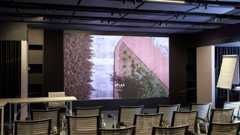 Светодиодный экран, конференц-зал группы компаний «Атлас Девелопмент»