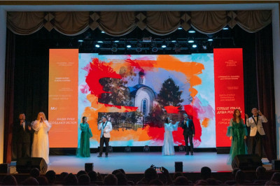 Внутренние светодиодные экраны для театров