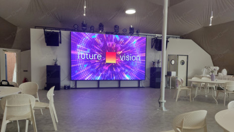 Светодиодный экран для базы отдыха «Вудлэнд»